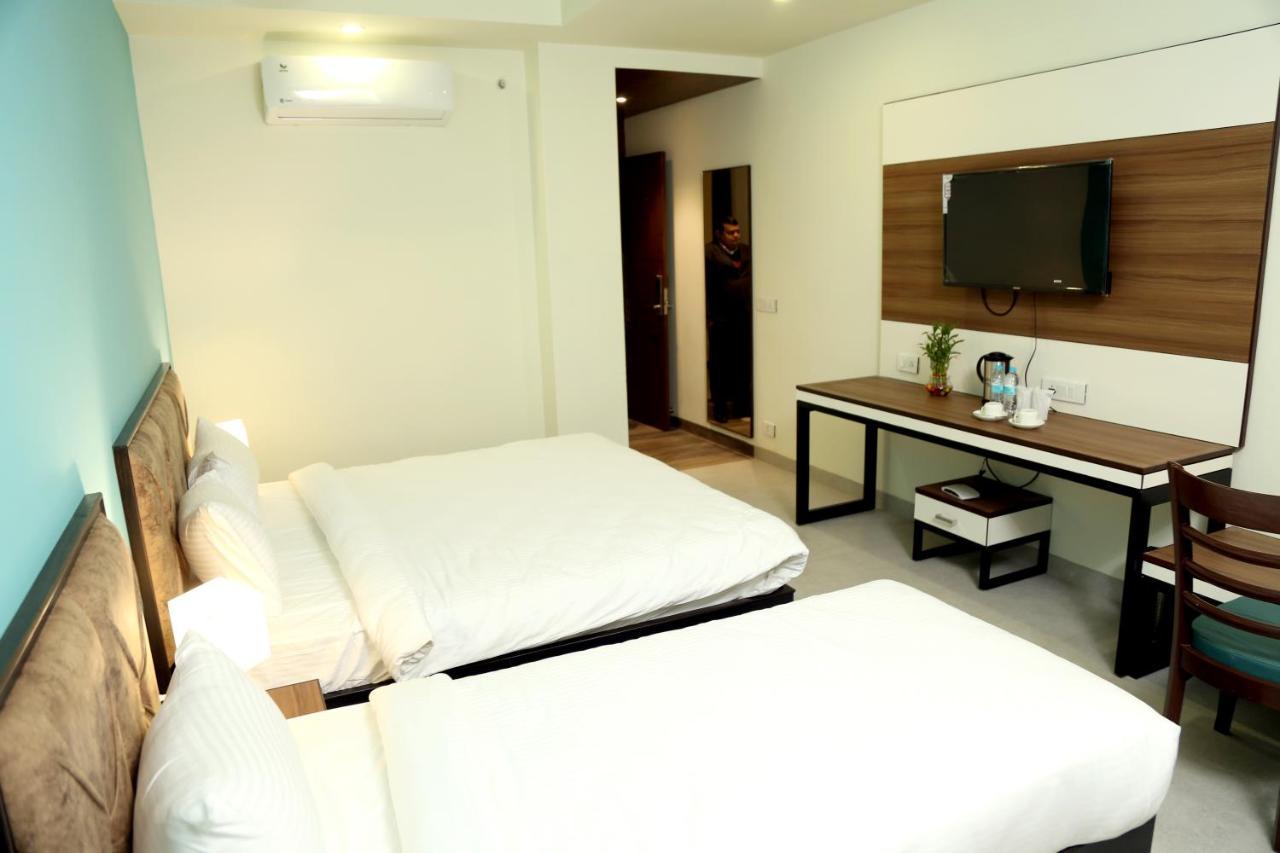 Vijay Vilas Hotel & Convention Hall Агра Экстерьер фото