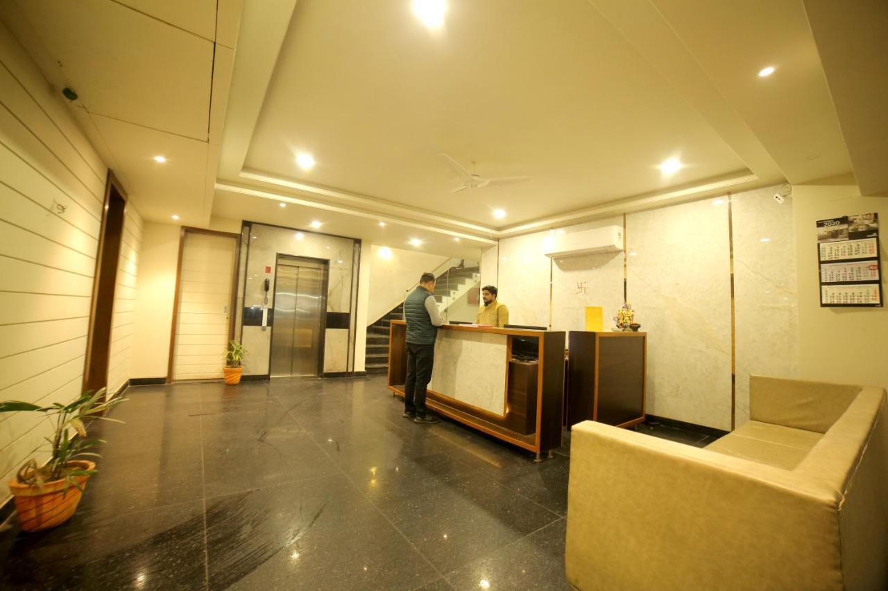 Vijay Vilas Hotel & Convention Hall Агра Экстерьер фото